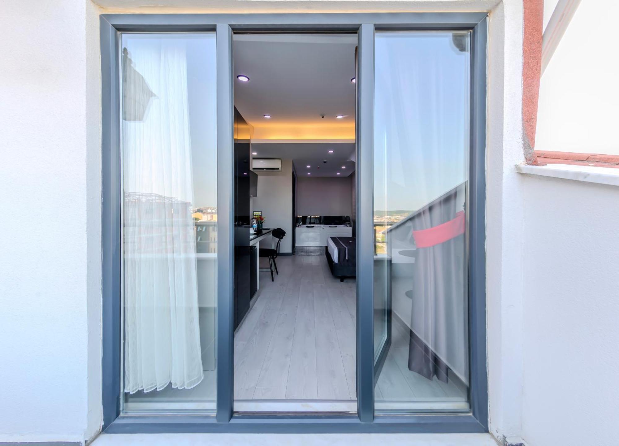 Intercity Hotel Istanbul Airport Arnavutkoy Exteriör bild